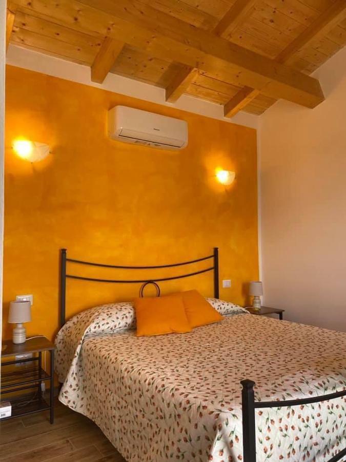Bed and Breakfast Il Melarancio Пеша-Романа Экстерьер фото