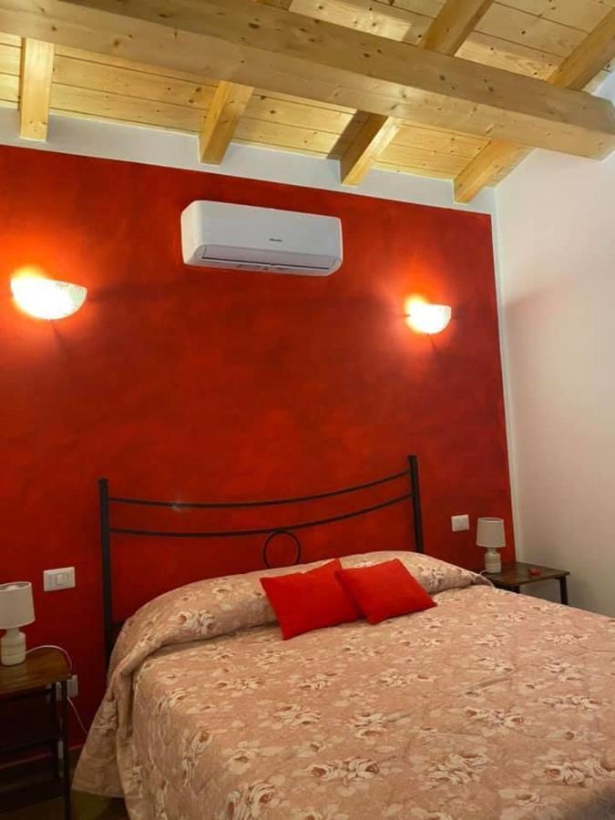 Bed and Breakfast Il Melarancio Пеша-Романа Экстерьер фото